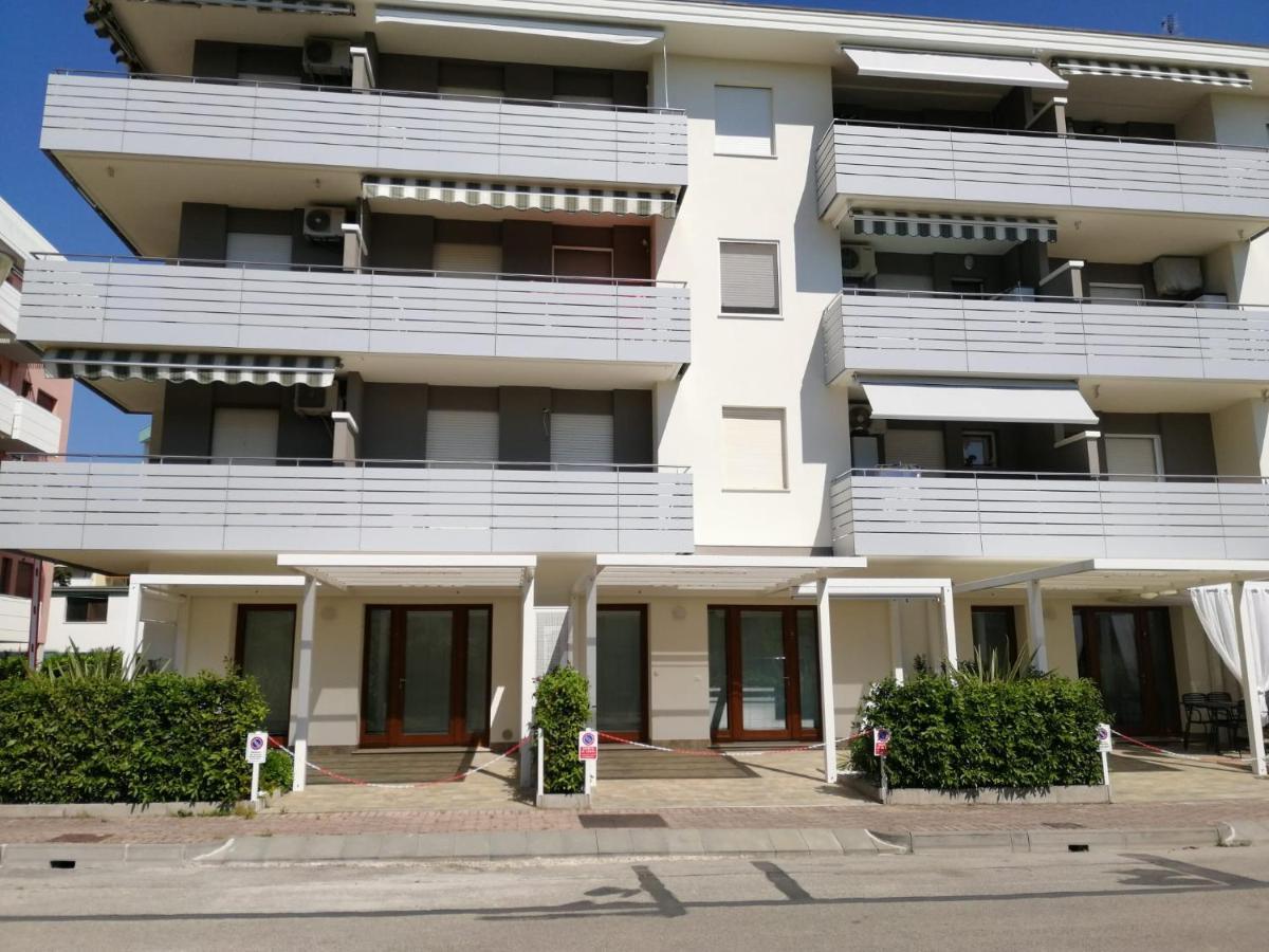 Condominio Diana Est- Gemini Bibione Extérieur photo